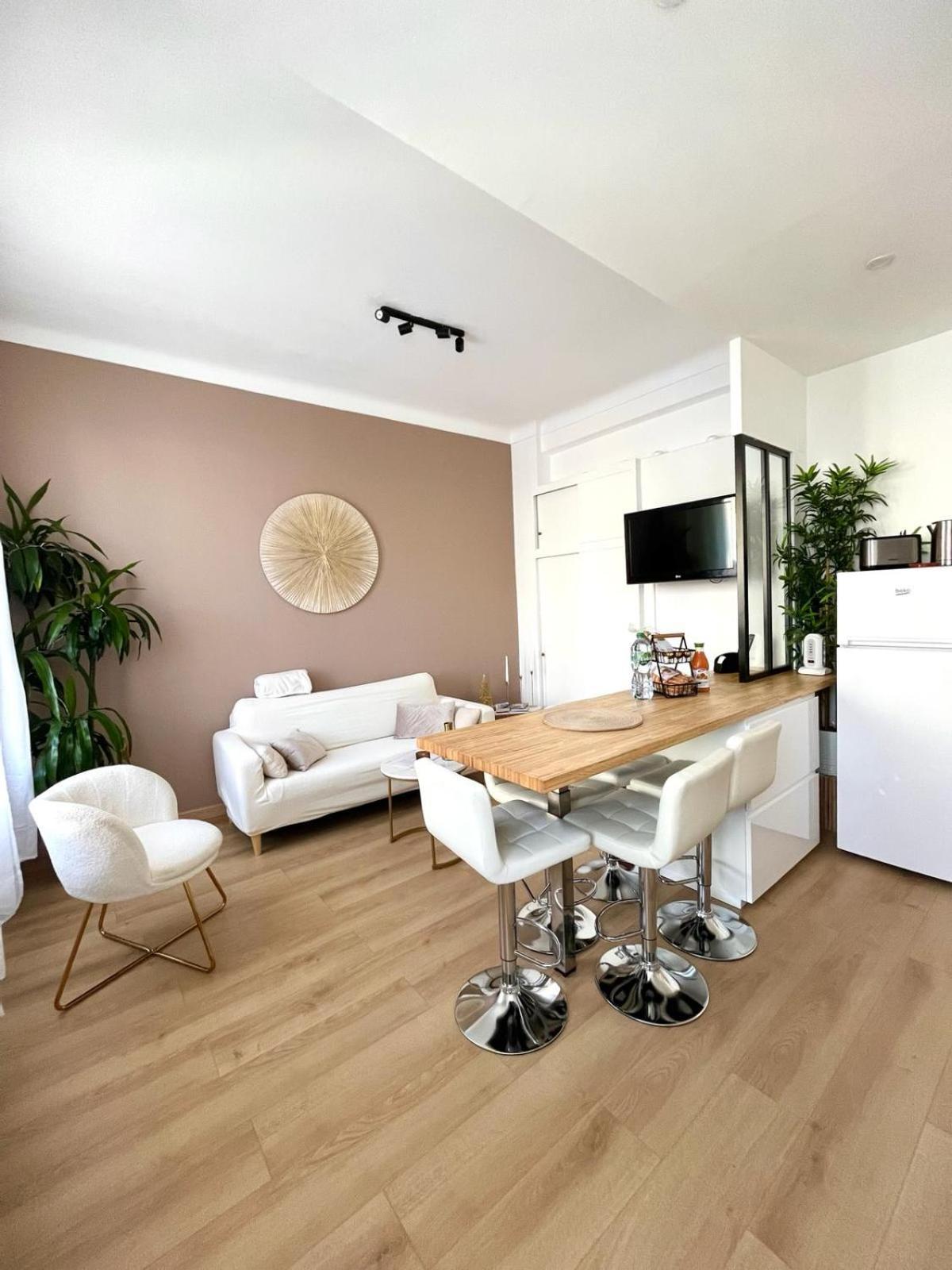 Nice - Appartement T3 Renove De 50 M2 Classe 2 Etoiles Exterior photo