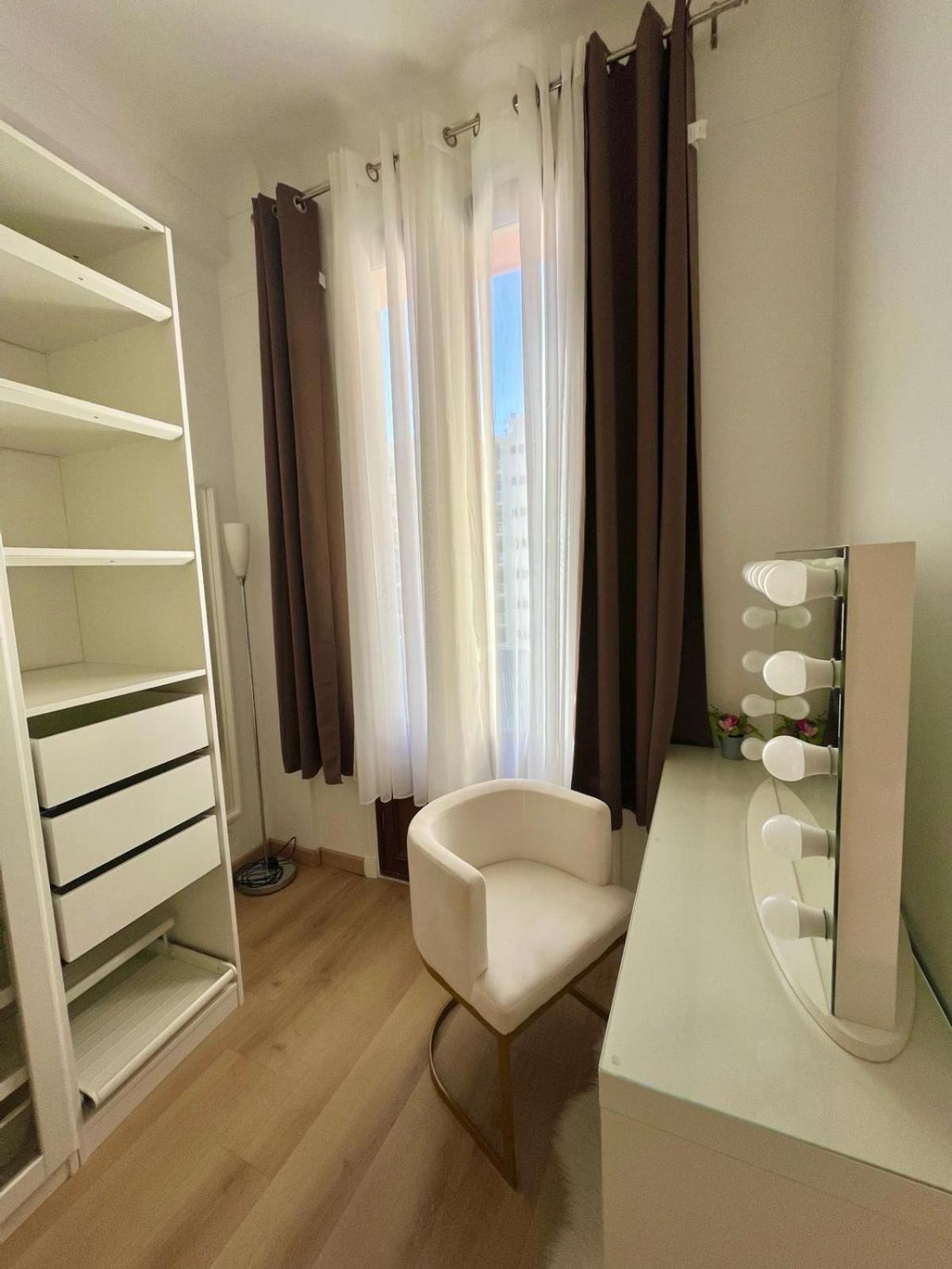 Nice - Appartement T3 Renove De 50 M2 Classe 2 Etoiles Exterior photo